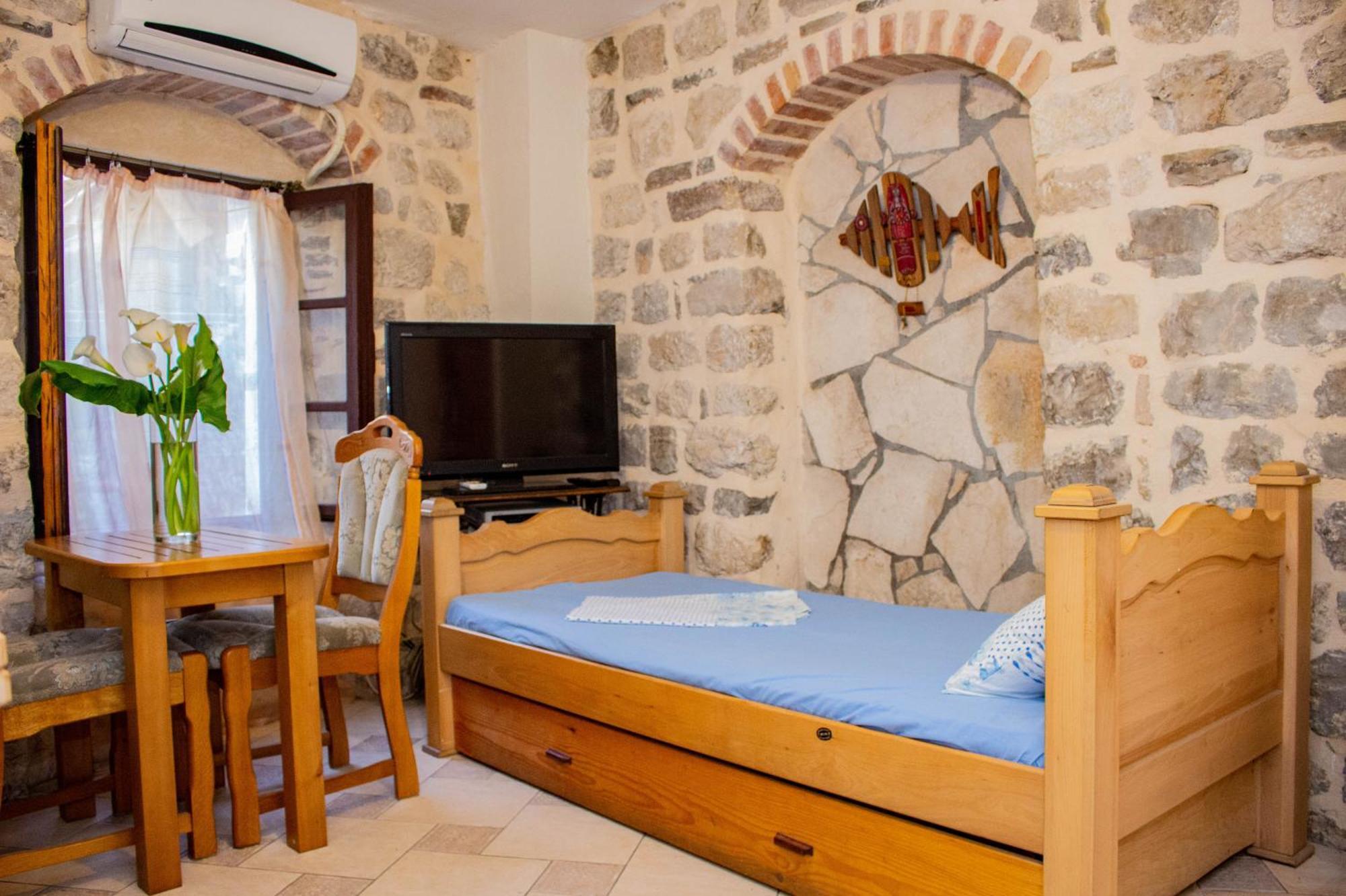 Guest House Sljuka Котор Екстер'єр фото